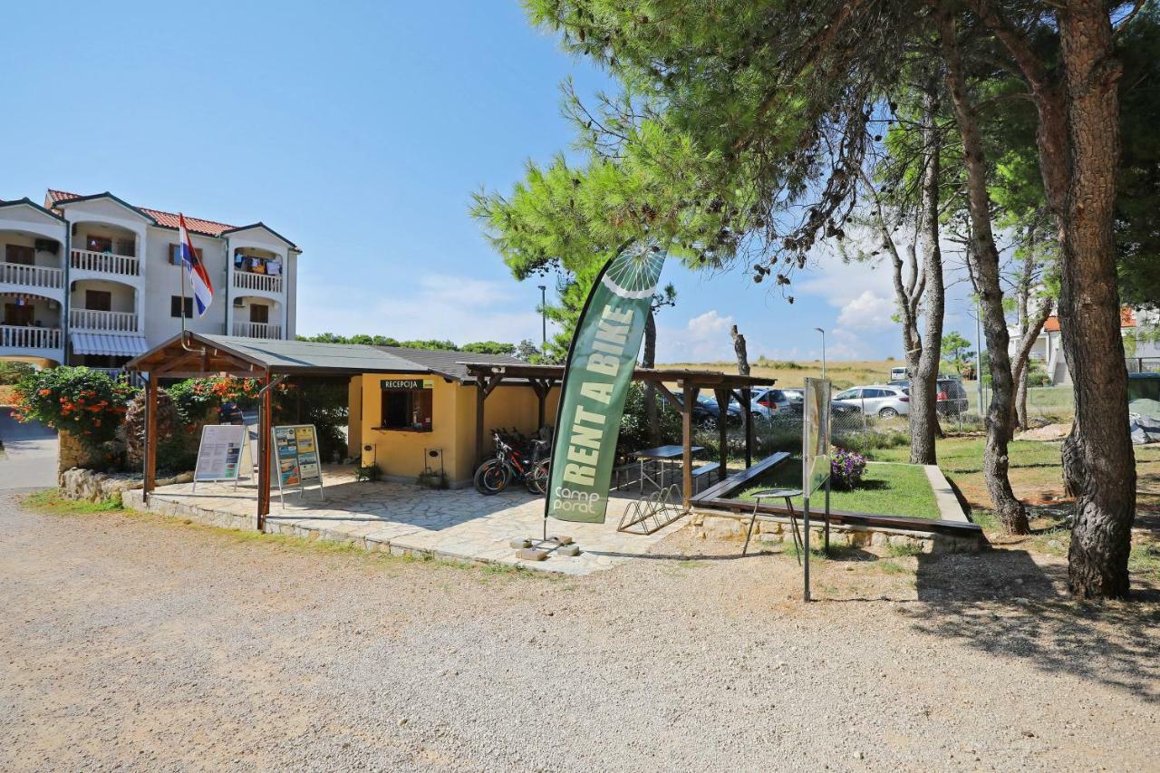 Camp Porat Hotel Повляна Екстериор снимка